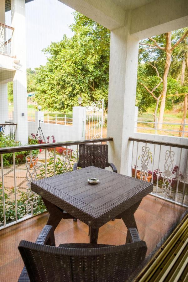 Marine Studios Le Pension Candolim Exterior foto